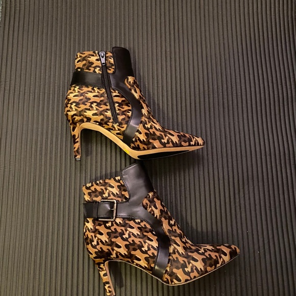 Booties - Picture 3 of 5